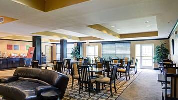 Free daily continental breakfast