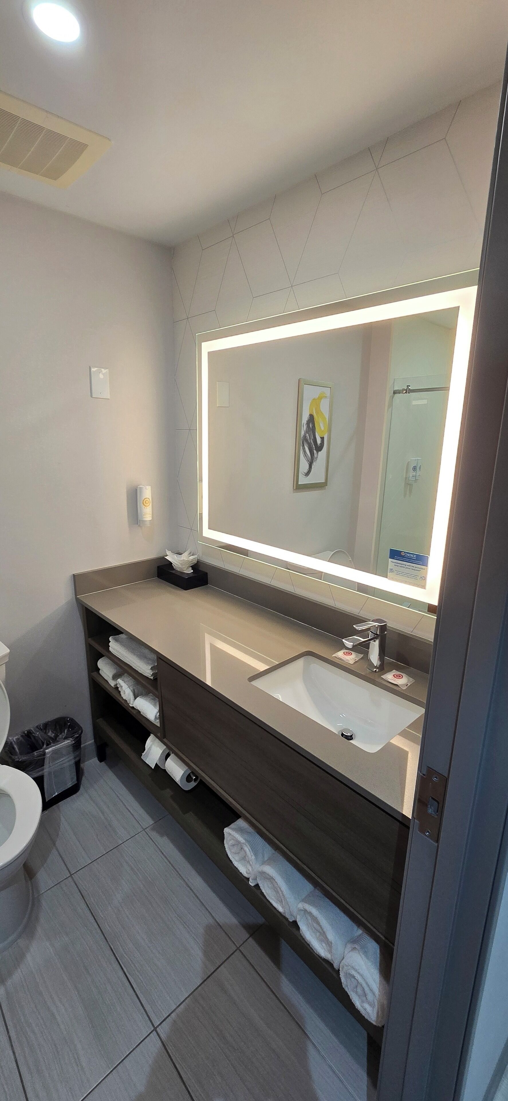 premium bedding, in-room safe, desk, blackout curtains