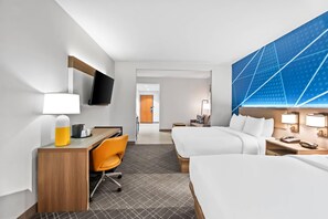 Suite, varias camas, para no fumadores | Ropa de cama de alta calidad y caja de seguridad en la habitación