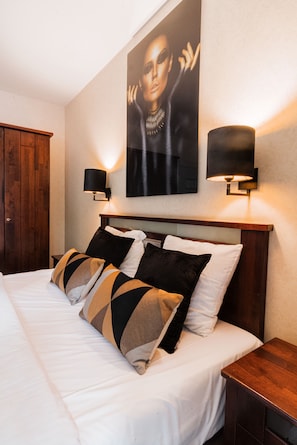 Comfort-Doppelzimmer, Balkon | Hochwertige Bettwaren, Minibar (mit einigen kostenlosen Artikeln)