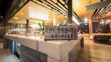 2 間餐廳;供應早餐