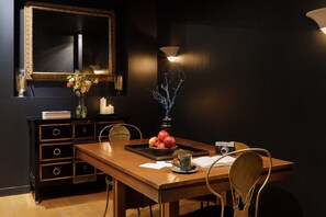 Dining - NEW Hotel Republique (Paris)