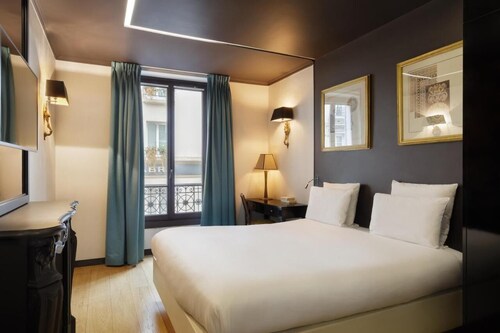 NEW Hotel Republique