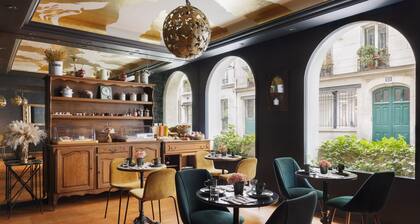 NEWHOTEL REPUBLIQUE (ex Albert's Hotel)
