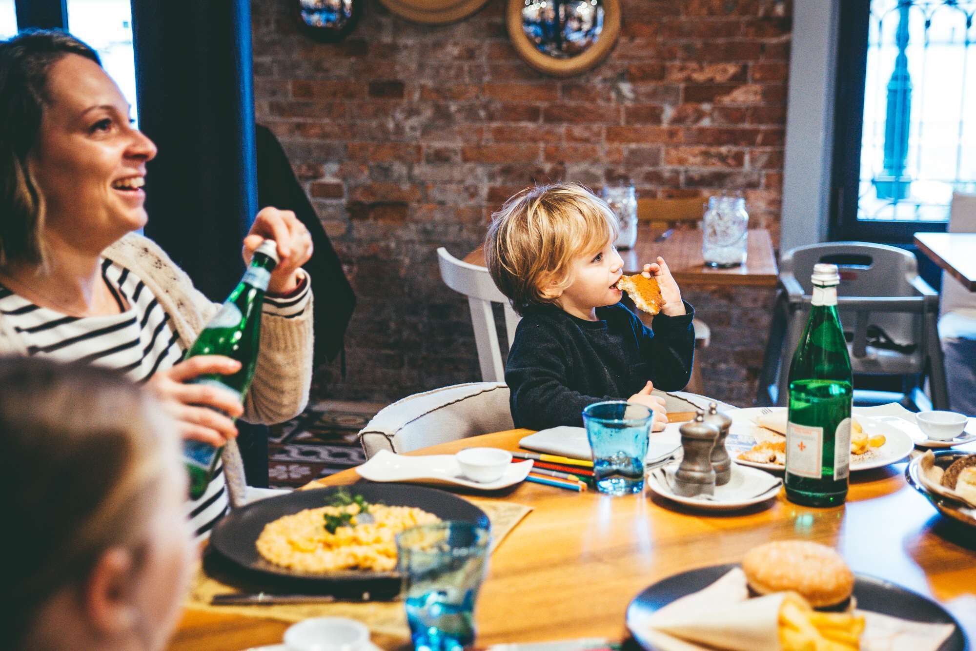 3 restauranter, frokost, lunsj og middag serveres, italienske retter