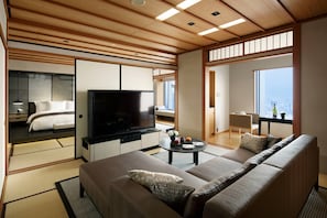 Club Suite, 2 Double Beds | Frette Italian sheets, premium bedding, minibar, in-room safe