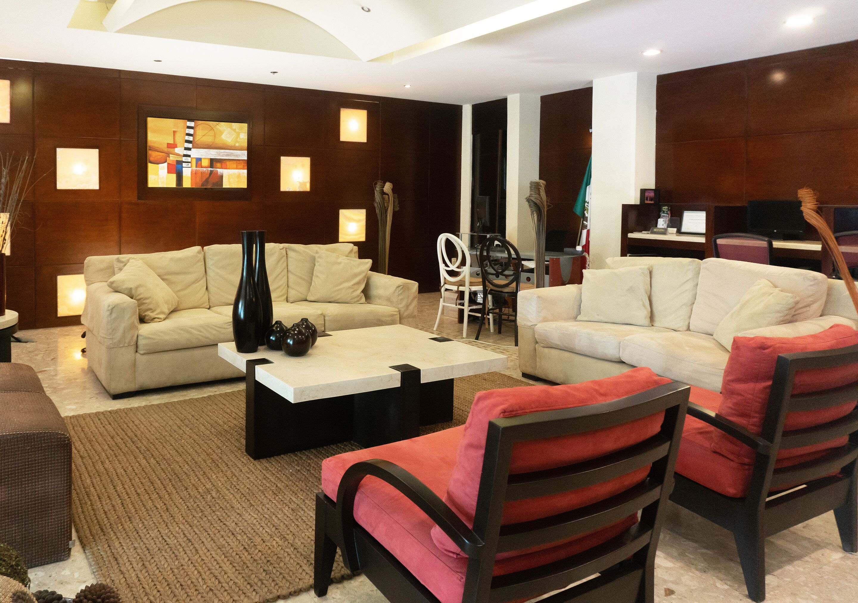 Lobby lounge