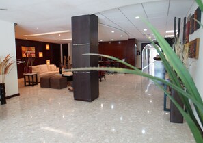 Lobby lounge - Hotel Victoria Poza Rica by Brahma (Poza Rica)