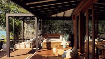 Villa, en front de plage | Literie de qualité supérieure, matelas mémoire de forme