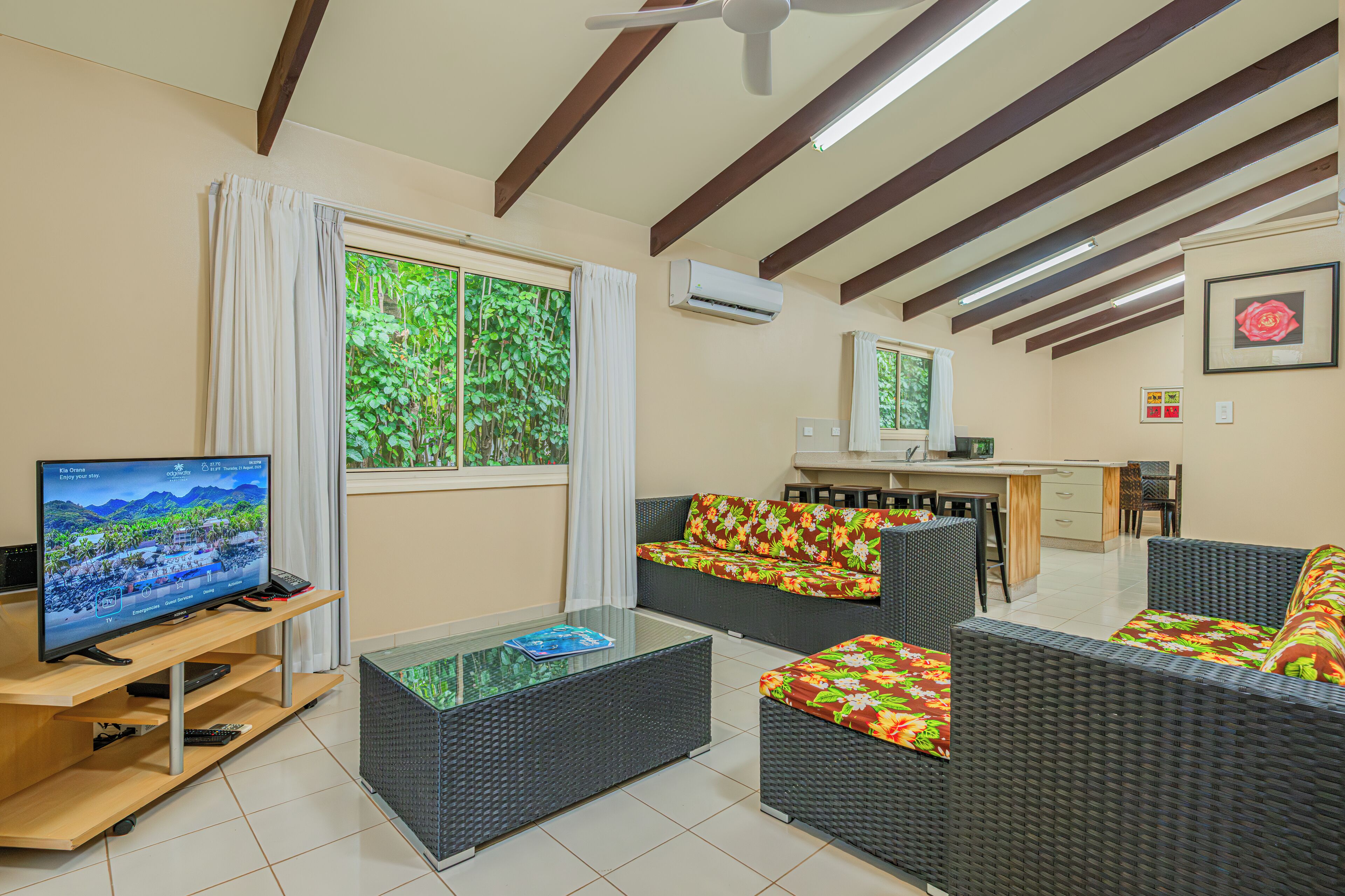 3 Bedroom Garden Villa | Living area | 0-inch TV with satellite channels, ping pong