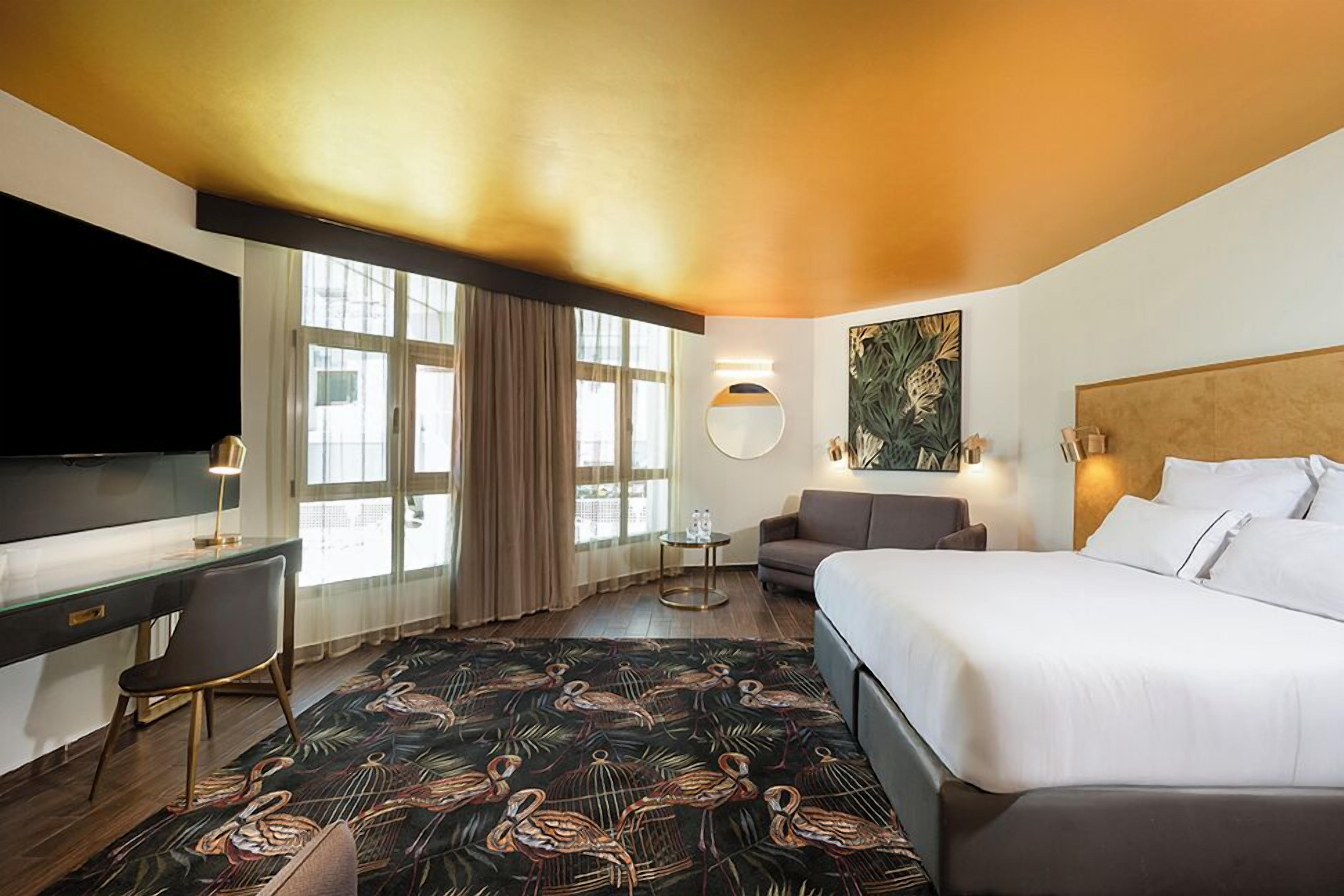 Family Studio | Minibar, in-room safe, desk, soundproofing