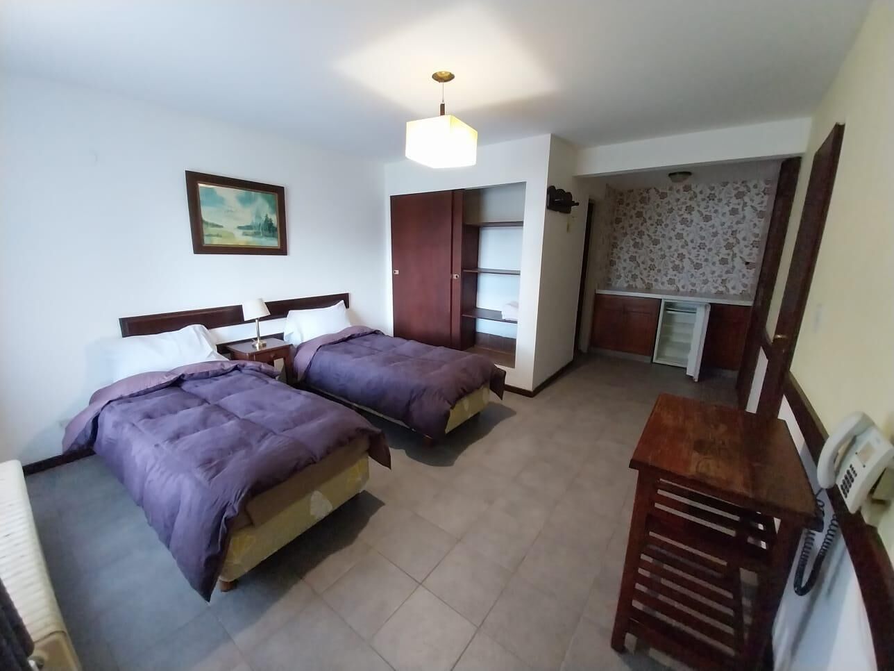 Ropa de cama hipoalergénica, cortinas blackout y wifi gratis 