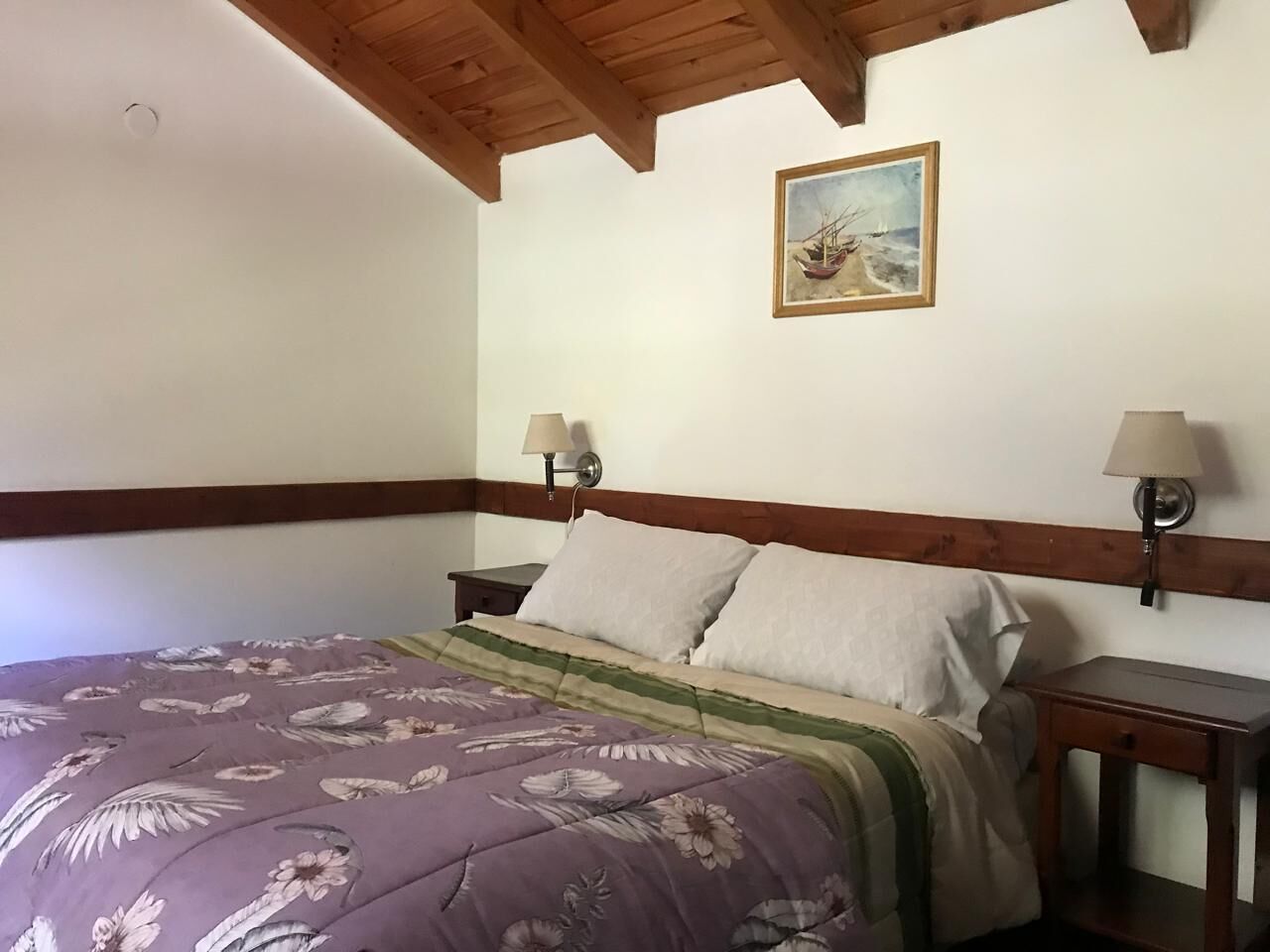 Ropa de cama hipoalergénica, cortinas blackout y wifi gratis 