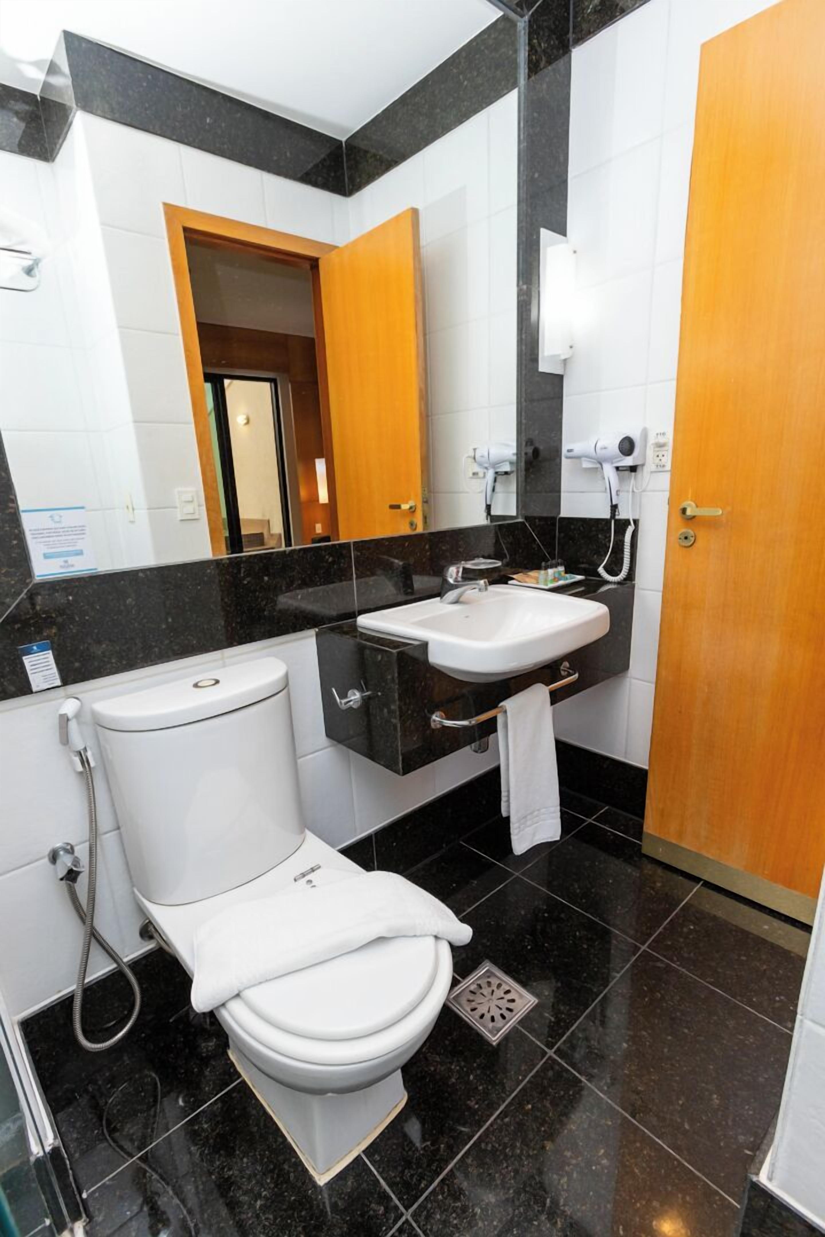 1 bedroom, minibar, in-room safe, desk