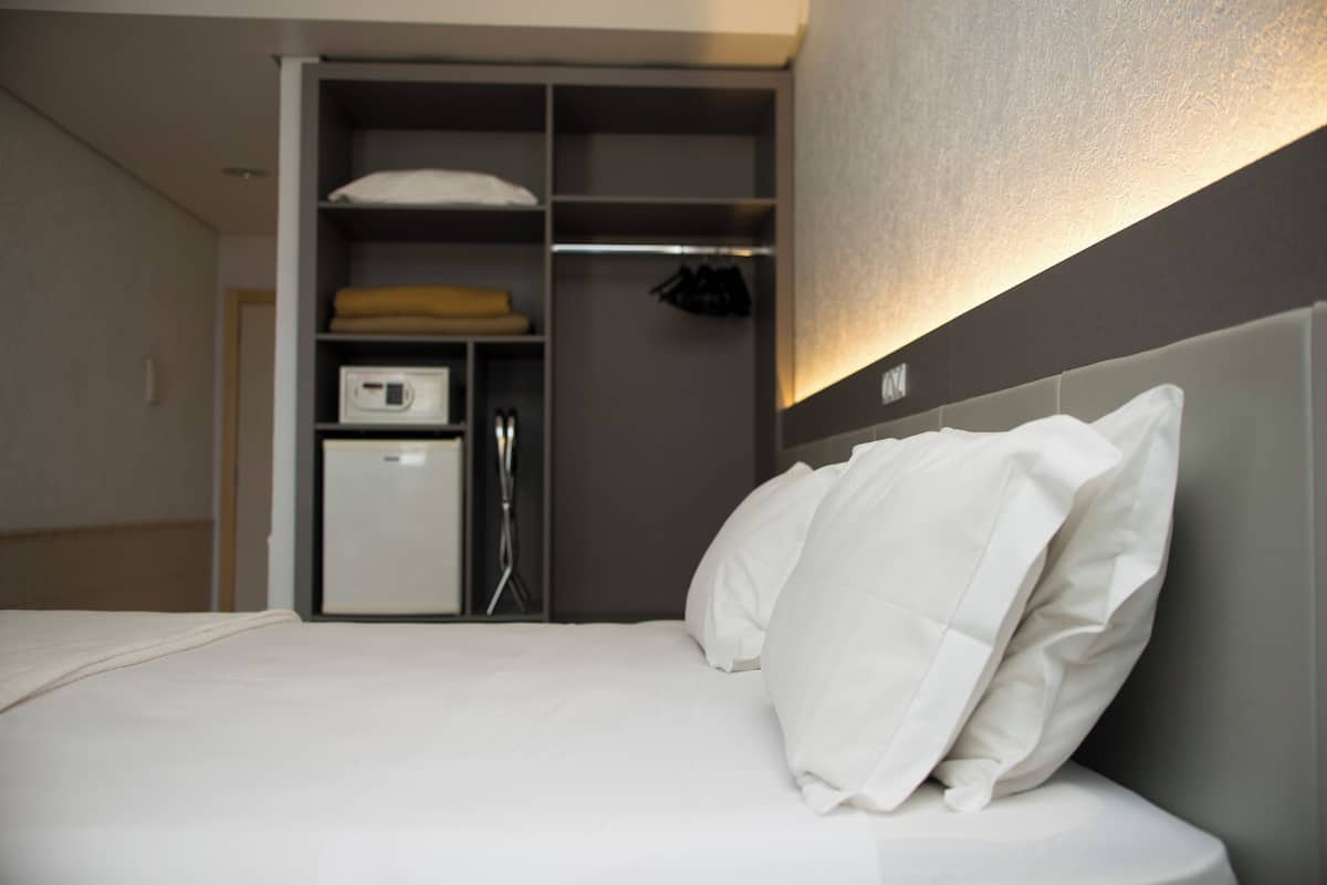Premier kamer | Een minibar, gratis wifi, beddengoed