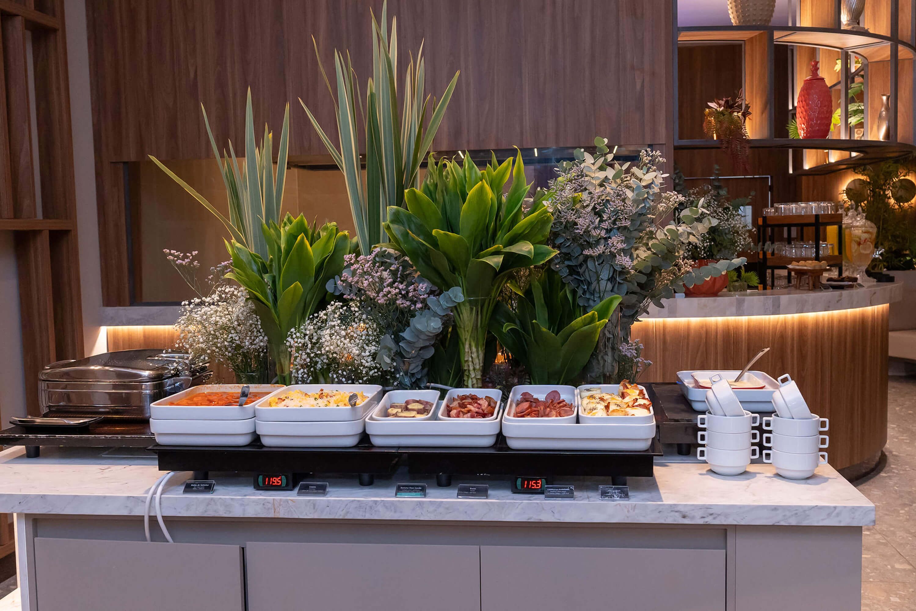 breakfast, lunch and dinner served