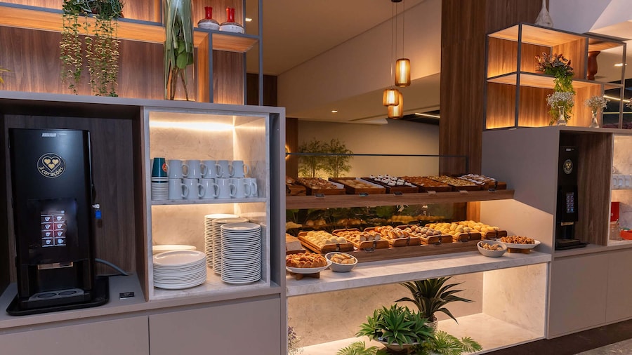 Hotel Deville Prime Cuiabá