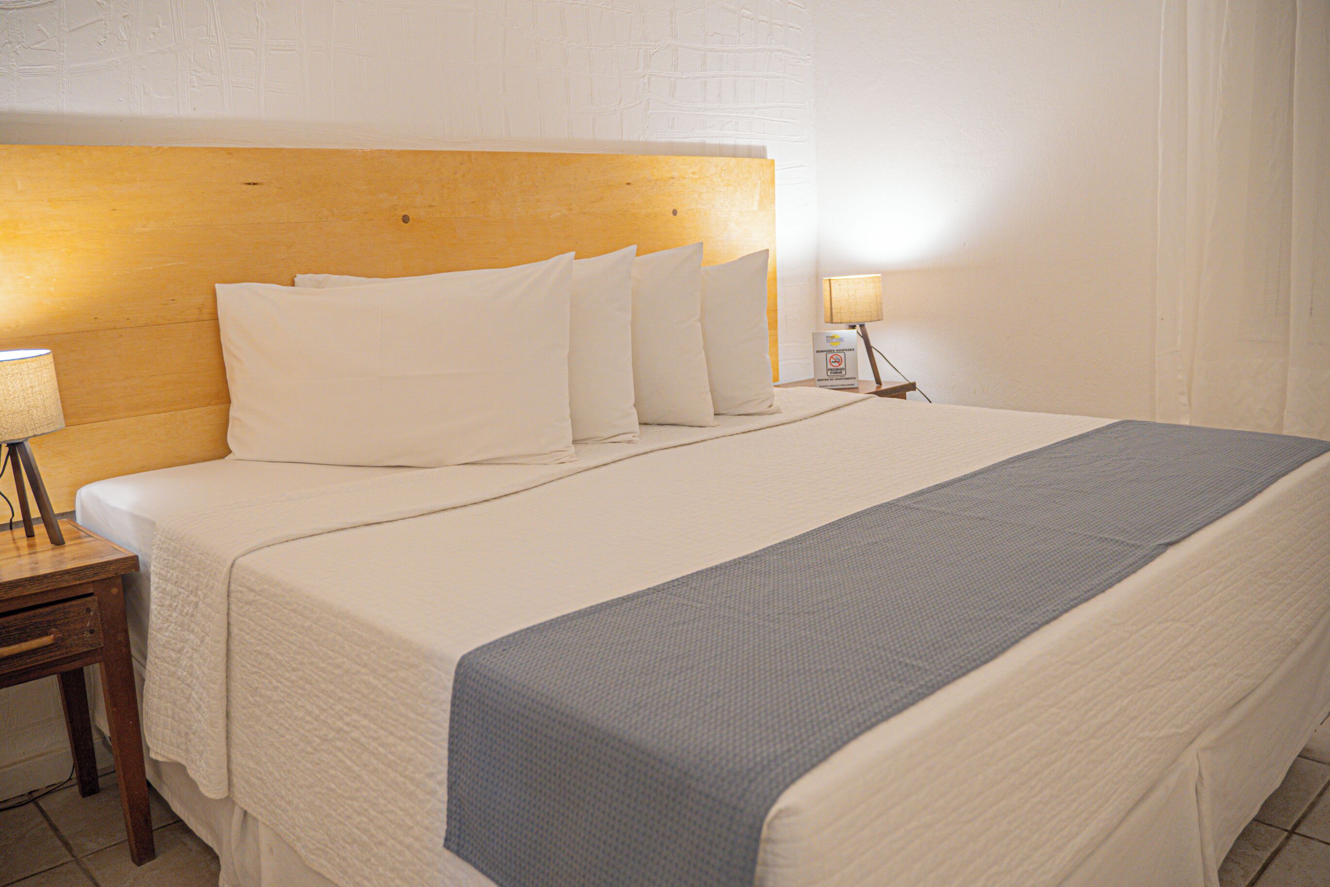 CHALE LUXO VISTA JARDIM | Peralatan tempat tidur premium, bar mini, peti besi dalam bilik 