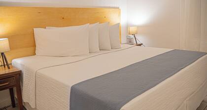 Saint Tropez Praia Hotel