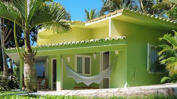 CHALE LUXO VISTA JARDIM | Premium bedding, minibar, in-room safe, blackout drapes