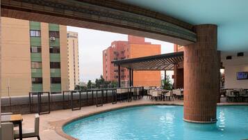 Outdoor pool, pool loungers