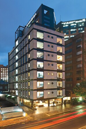 Front of property - Hotel Lugano Suites (Bogota)