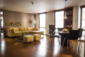 Living room - Hotel Lugano Suites (Bogota)