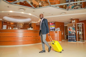 Reception - Hôtel TIAMA (Abidjan)