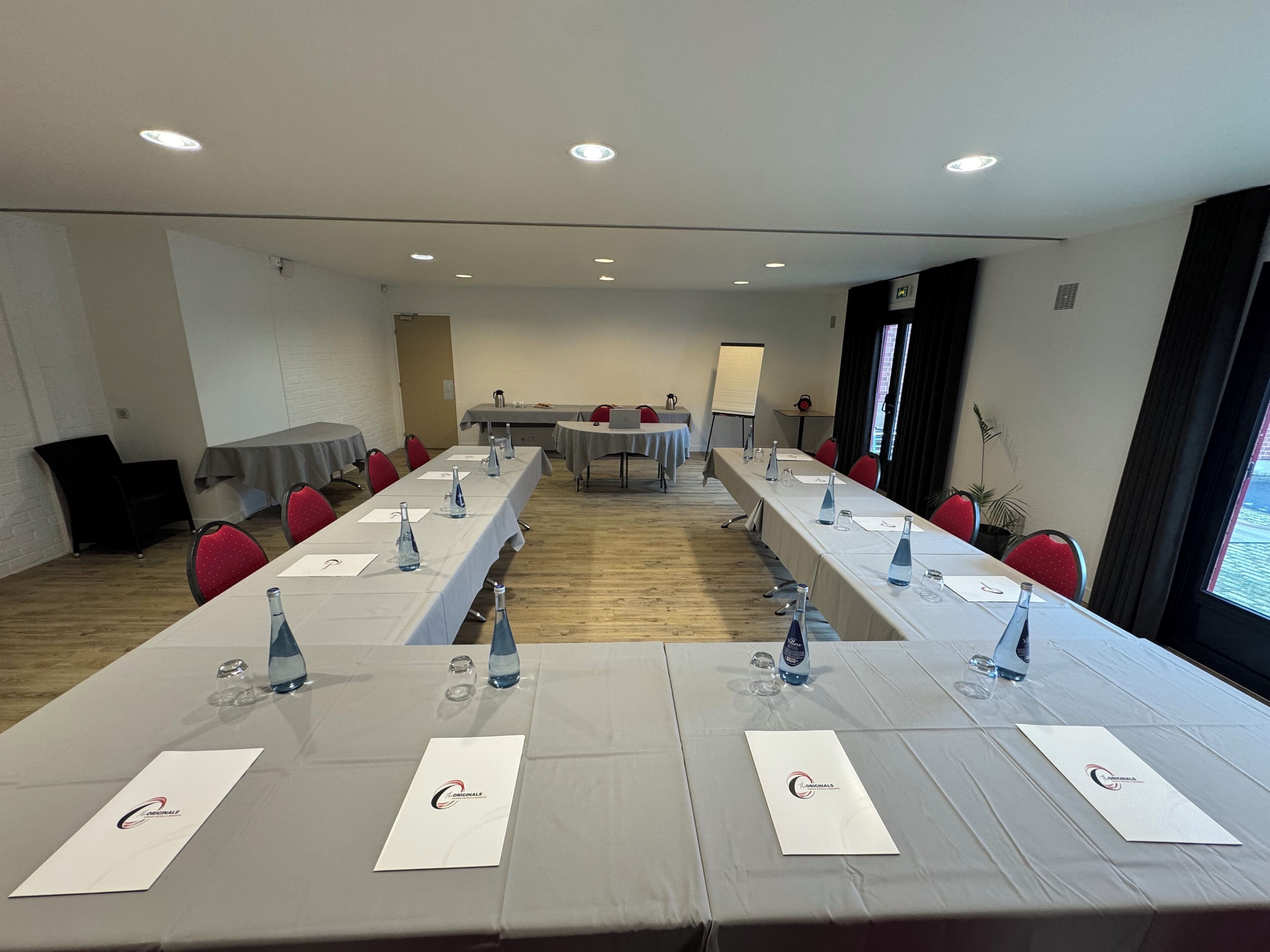 Meeting facility