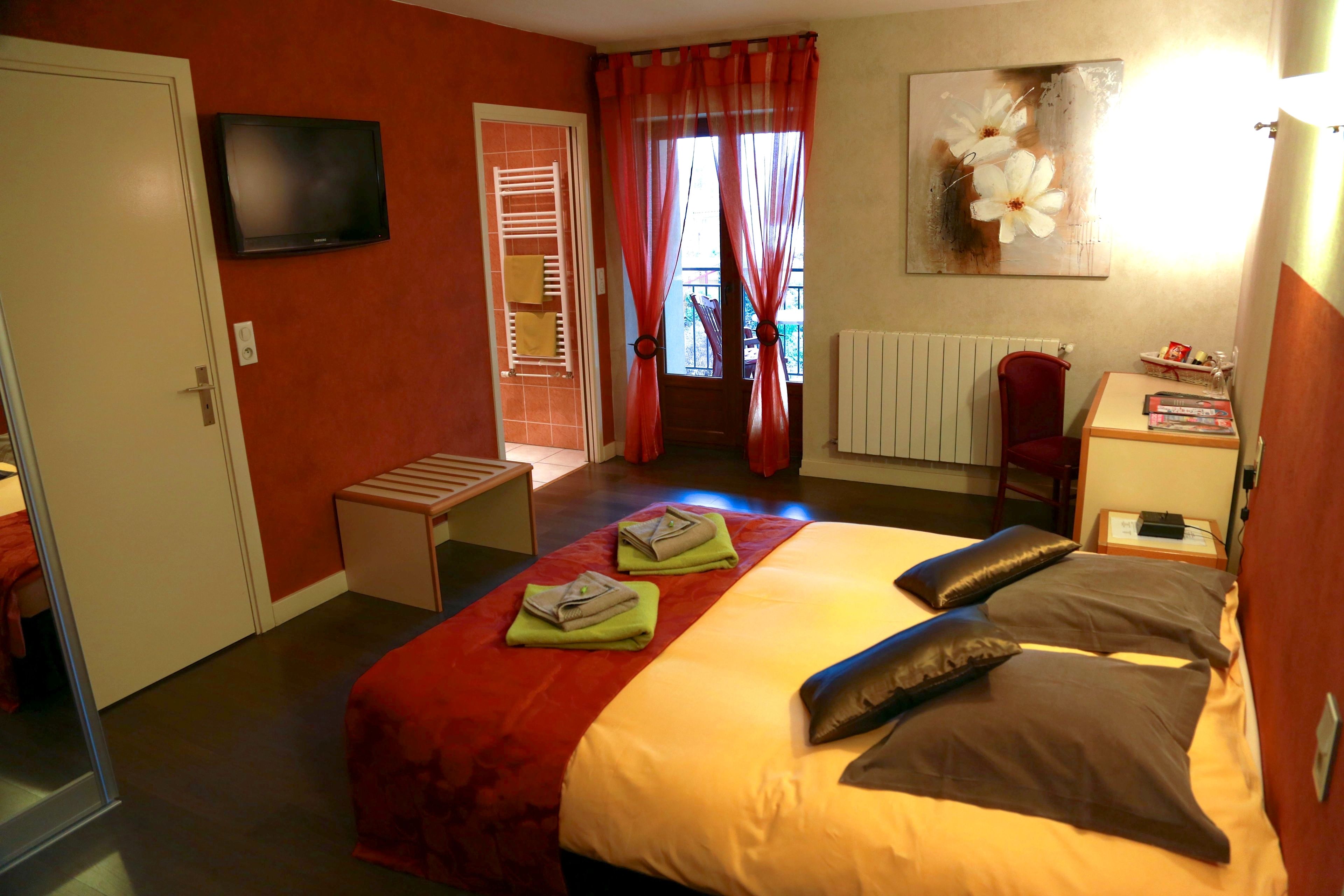 Coffres-forts dans les chambres, chambres insonorisées, Wi-Fi gratuit