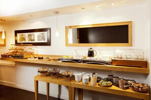 Daily buffet breakfast for a fee - Residhome Paris Opéra (Paris)