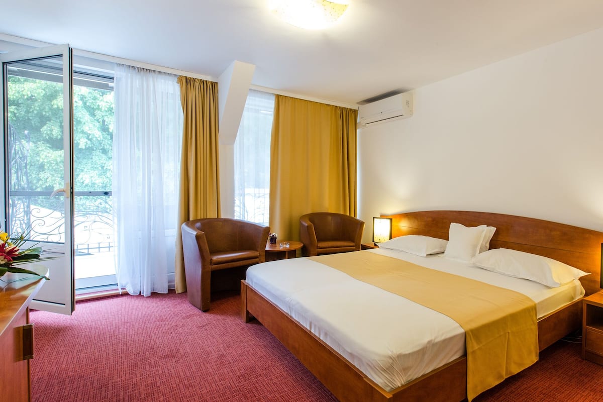 Standard Double or Twin Room, Balcony | Premium bedding, pillowtop beds, minibar, in-room safe