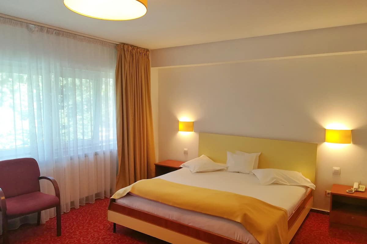 Superior Double or Twin Room | Premium bedding, pillowtop beds, minibar, in-room safe