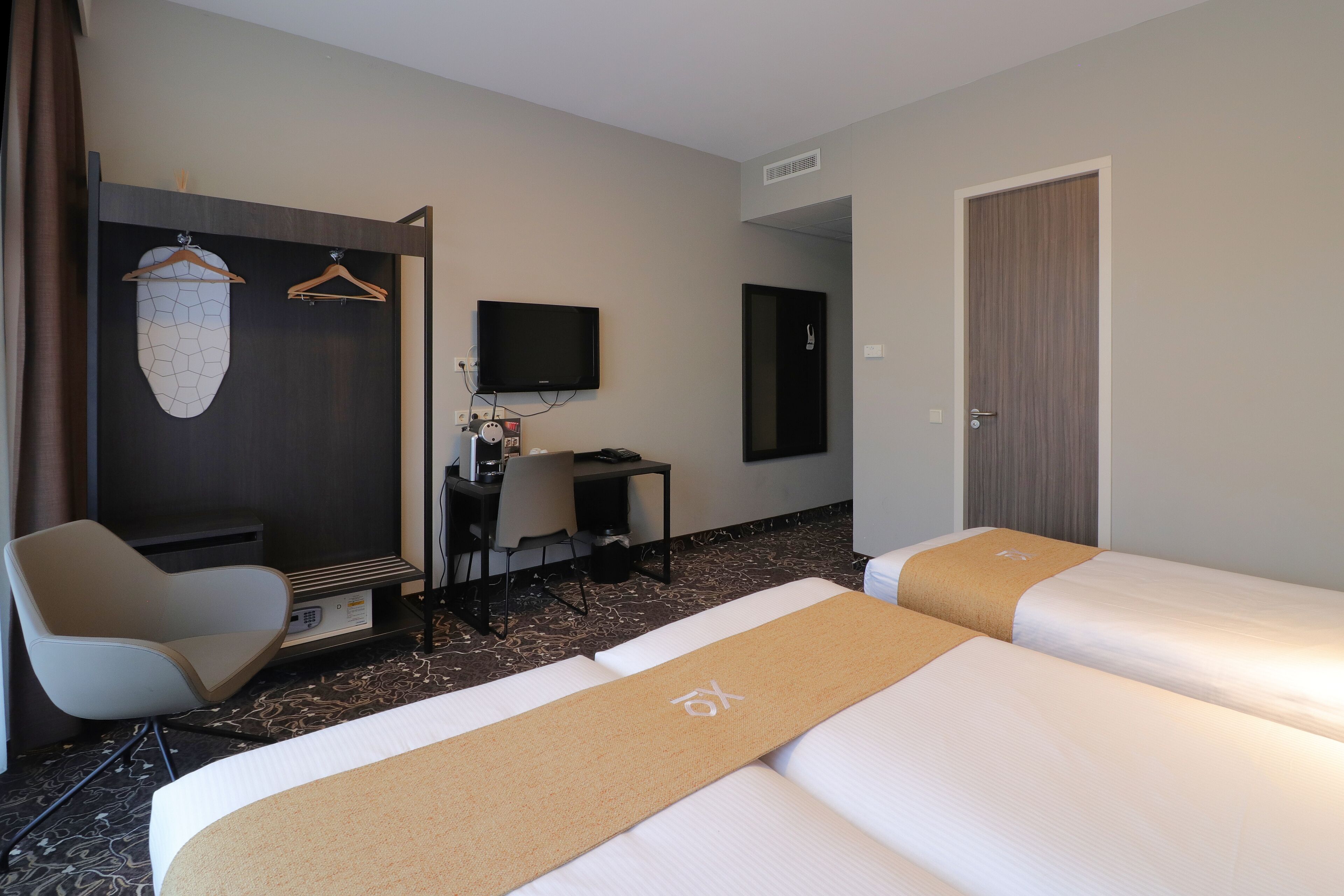 triple room | room amenity