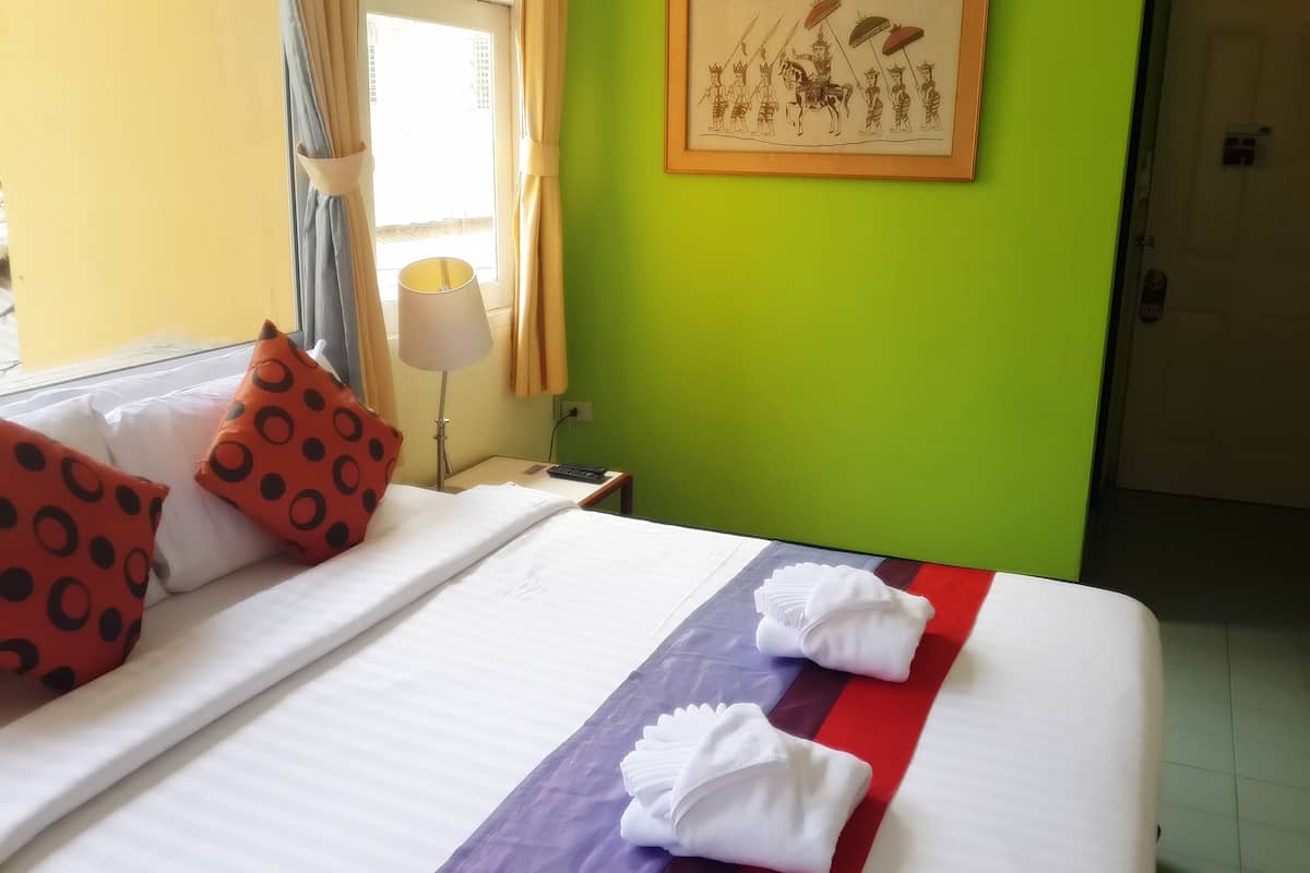 Chambre Supérieure, 1 grand lit | Minibar, coffres-forts dans les chambres, bureau, Wi-Fi gratuit