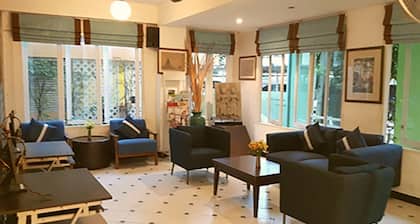 Sawasdee Sukhumvit Inn