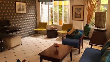 Kawasan tempat duduk lobi