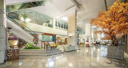 Ramada by Wyndham Bangkok Chaophya Park