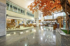 Reception - Ramada by Wyndham Bangkok Chaophya Park (Bangkok)