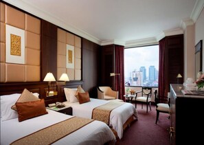 Business Deluxe | Premium bedding, minibar, in-room safe, desk - Ramada by Wyndham Bangkok Chaophya Park (Bangkok)