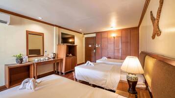 Superior Triple Room | Minibar, in-room safe, desk, free WiFi