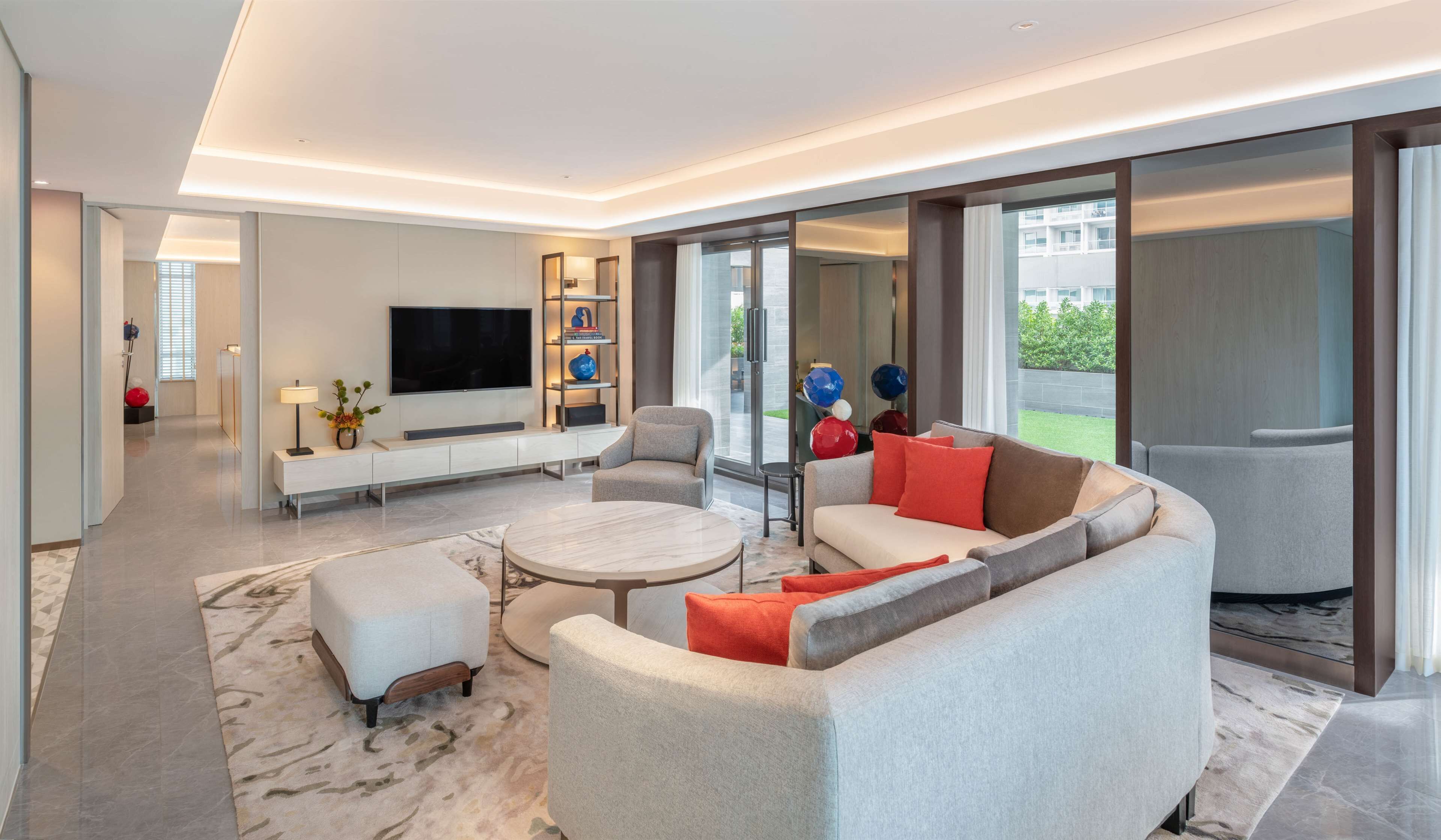 presidential suite | living area | 40-inch led tv with digital channels, tv