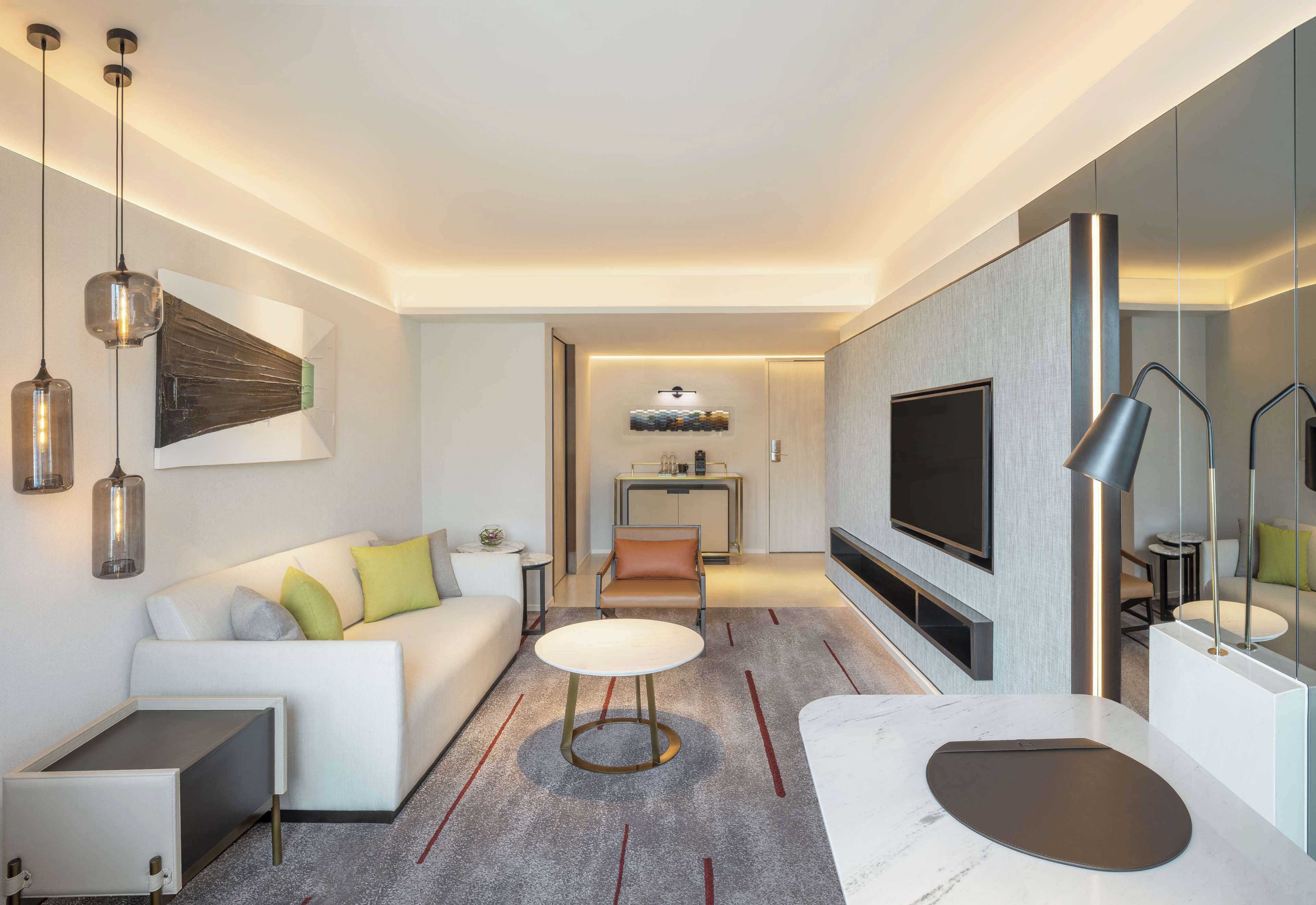 executive suite | living area | 40-inch led tv with digital channels, tv