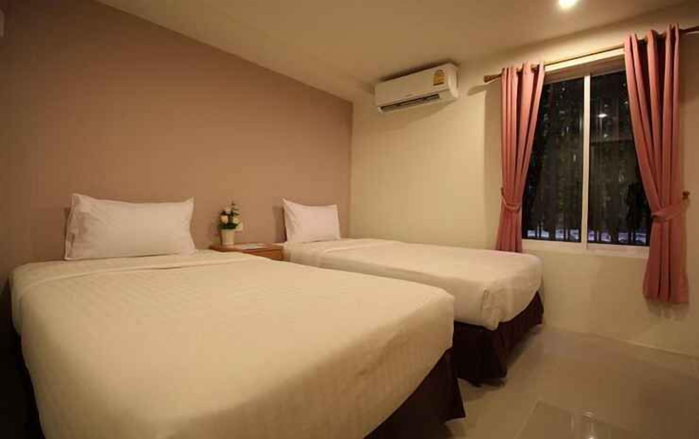 In-room safe, desk, blackout drapes, rollaway beds