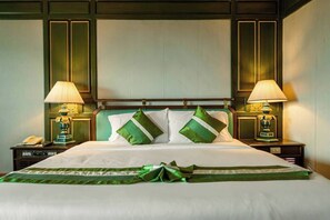 Executive Suite | In-room safe, desk, blackout curtains, free WiFi - Chiangmai Grandview Hotel & Convention Center (Chiang Mai)