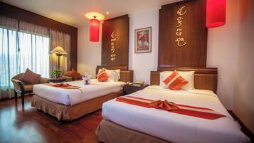 Deluxe twin bed | View from room