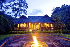 BBQ/picnic Area - Hmong Hilltribe Lodge (Mae Rim)