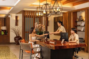 ฝ่ายต้อนรับ