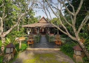 Salas de tratamiento para parejas, tratamientos corporales, aromaterapia