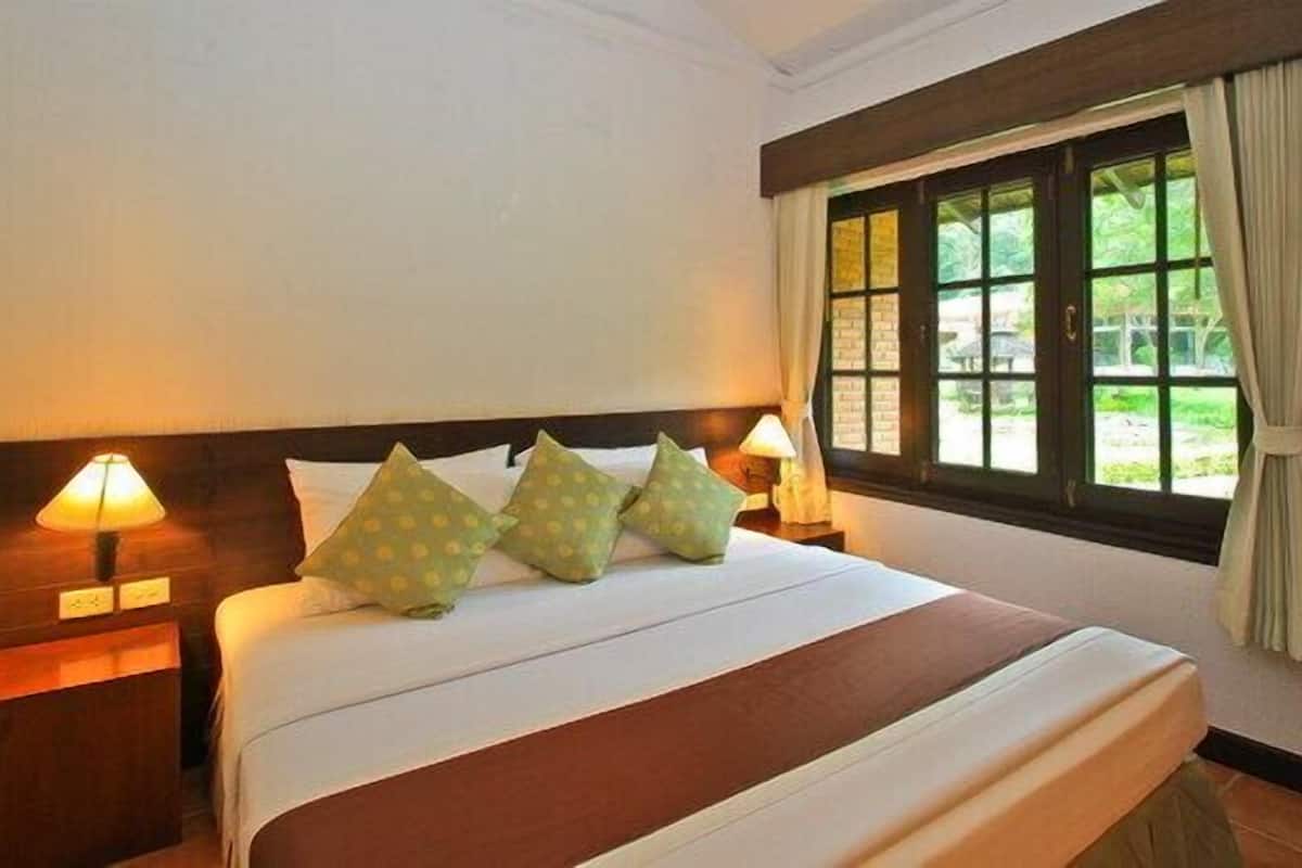 House suite 3 bedrooms | Free minibar items, in-room safe, desk, free WiFi
